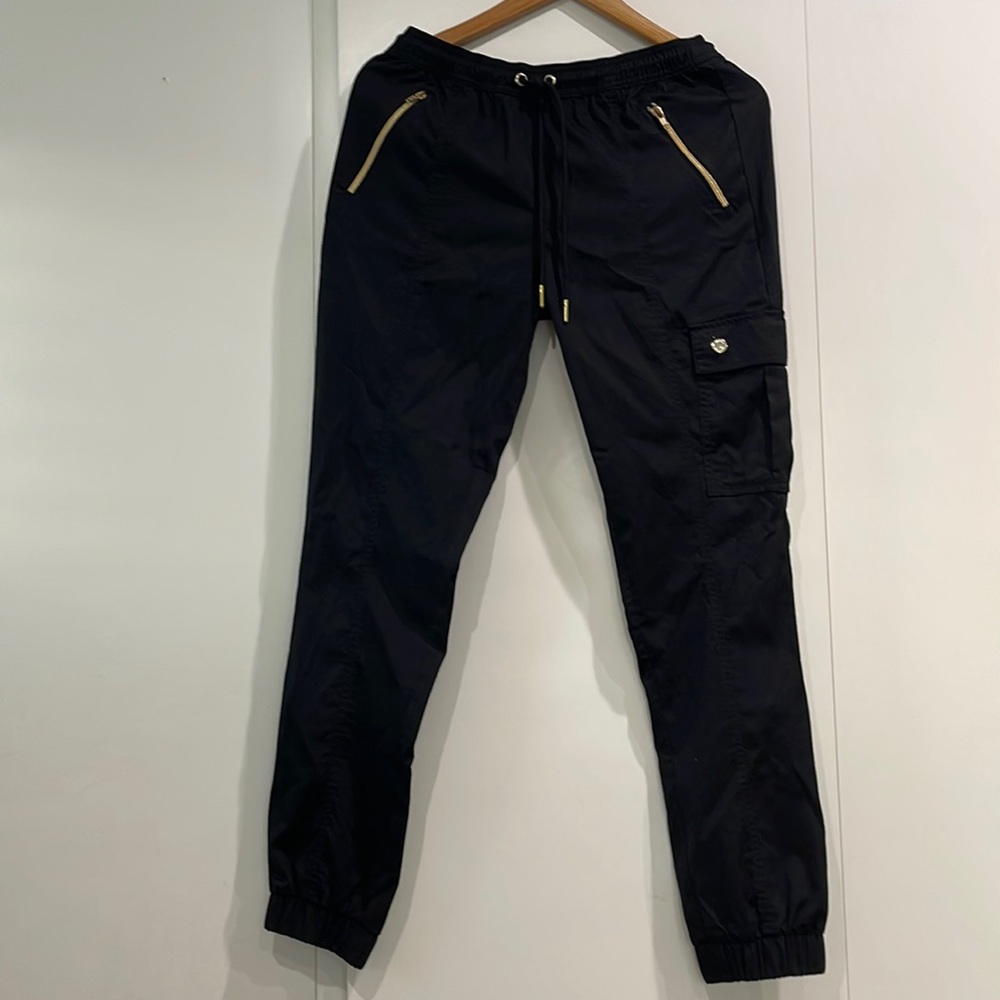 Black Jaanuu scrub set